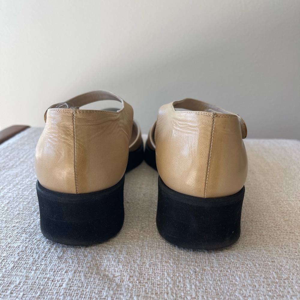 CHANEL Two-Tone Beige and Black Mary Jane Low-Heel Flats - Picture 7 of 12